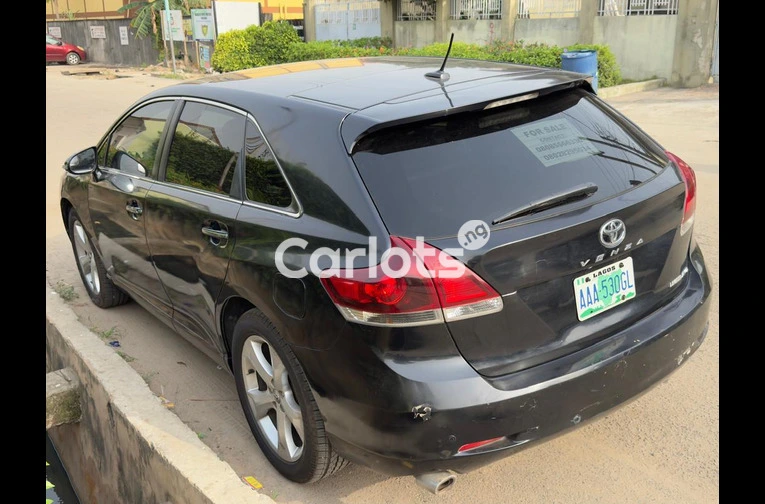 Neatly used 2014/15 Toyota Venza - 2/7