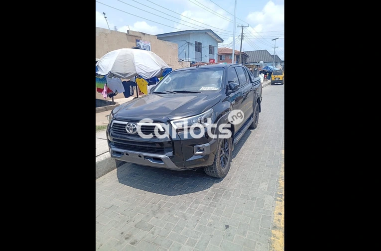 TOKUNBO 2019 TOYOTA HILUX - 5/7