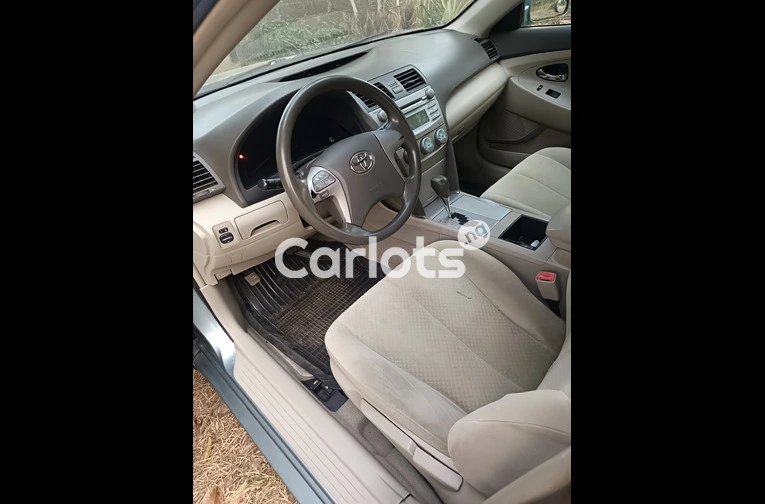 Accident Free Toyota Camry 2007 Model - 6/7