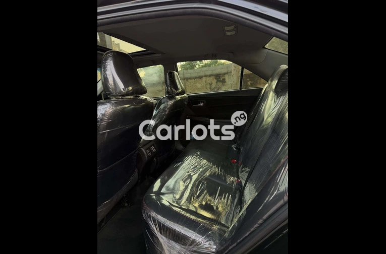 2016 Toyota Camry XSE - 6/7