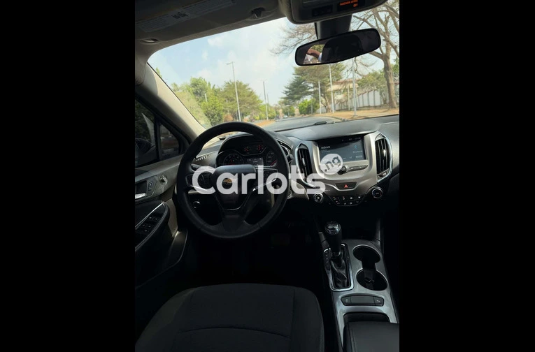 2017 Chevrolet Cruze - 4/7