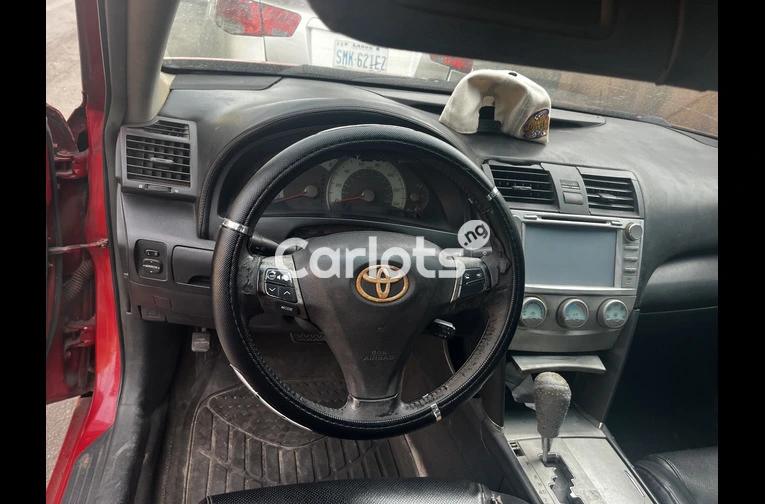 Used Toyota Camry 2010 - 5/5