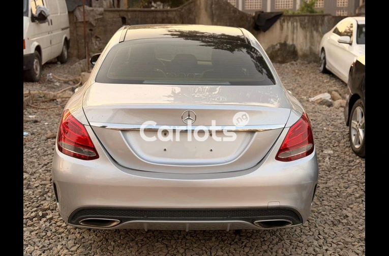 2015 MERCEDES BENZ C300 - 6/7
