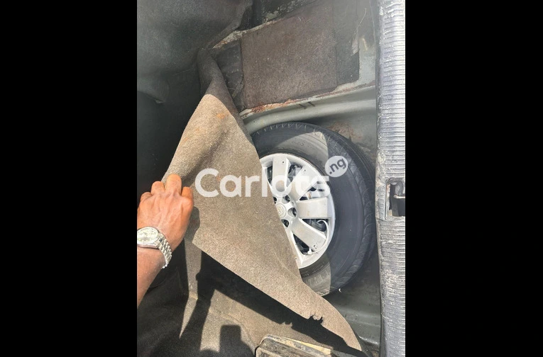 Cheap Toyota Camry 2006 Model - 2/7