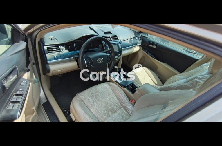 FOREIGN USED 2013 TOYOTA CAMRY XLE(ACCIDENT FREE) - 2/7