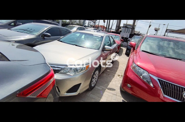 FOREIGN USED 2013 TOYOTA CAMRY XLE(ACCIDENT FREE) - 6/7