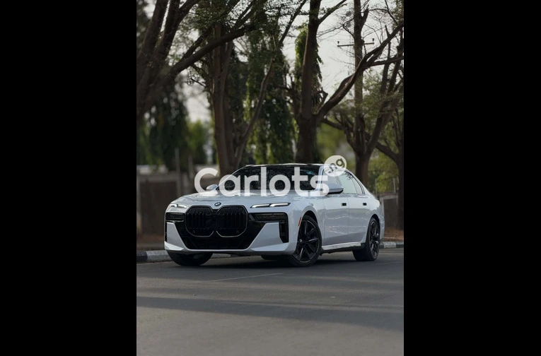 Foreign Used 2025 BMW 7 Series - 1/7