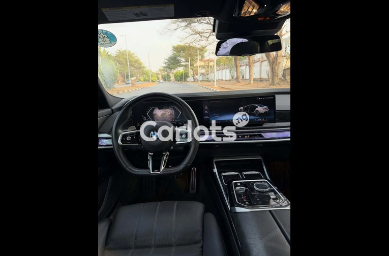 Foreign Used 2025 BMW 7 Series - 4/7