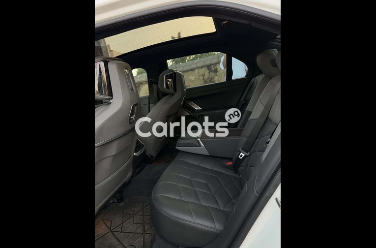 Foreign Used 2025 BMW 7 Series - 6/7