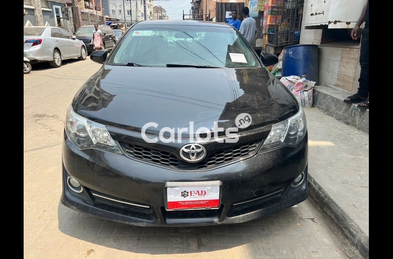 FOREIGN USED 2014 TOYOTA CAMRY XLE(ACCIDENT FREE)