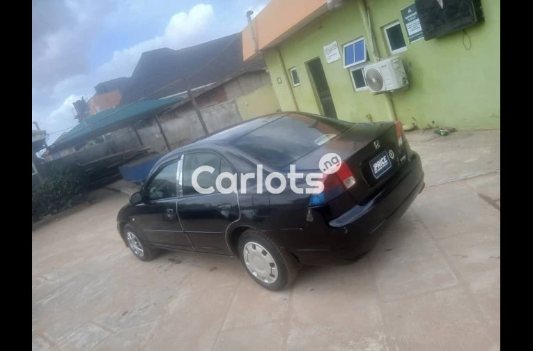 UBER STANDARD 2004 HONDA CIVIC - 6/7