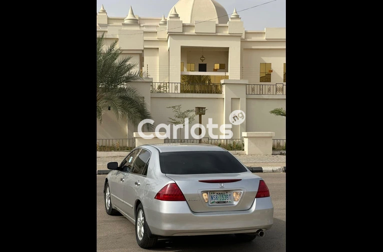 CLEAN 2006 HONDA ACCORD DC - 7/7