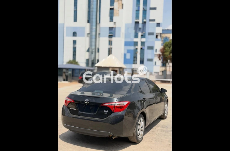 Foreign used 2014 Toyota Corolla LE