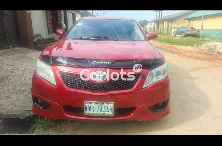 2010 TOYOTA CAMRY SPORT