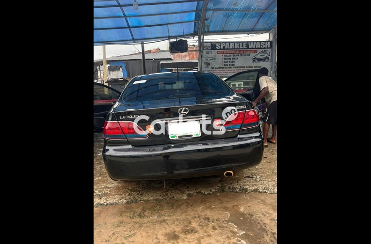 2005 LEXUS ES330 - 3/5