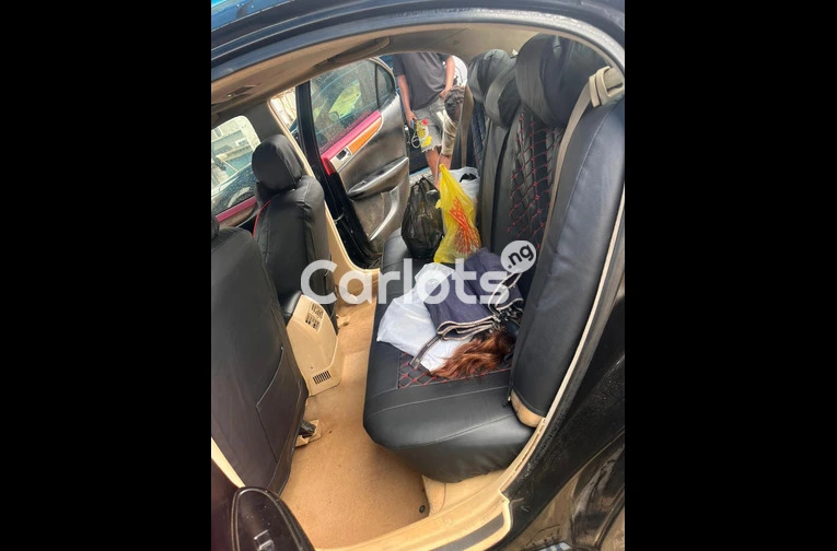 2005 LEXUS ES330 - 4/5