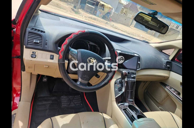 Unregistered 2013 Toyota Venza 4 plug - 3/5