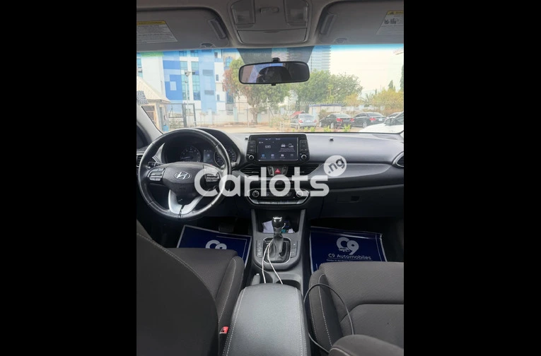 Foreign used 2017 Hyundai Elantra GT - 5/7