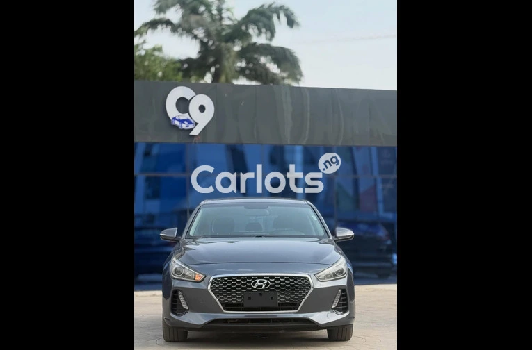 Foreign used 2017 Hyundai Elantra GT - 6/7