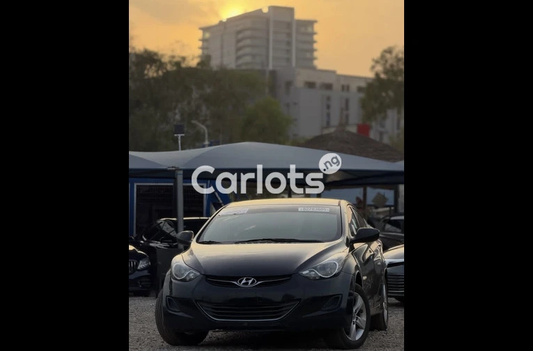 HYUNDAI ELANTRA 2013