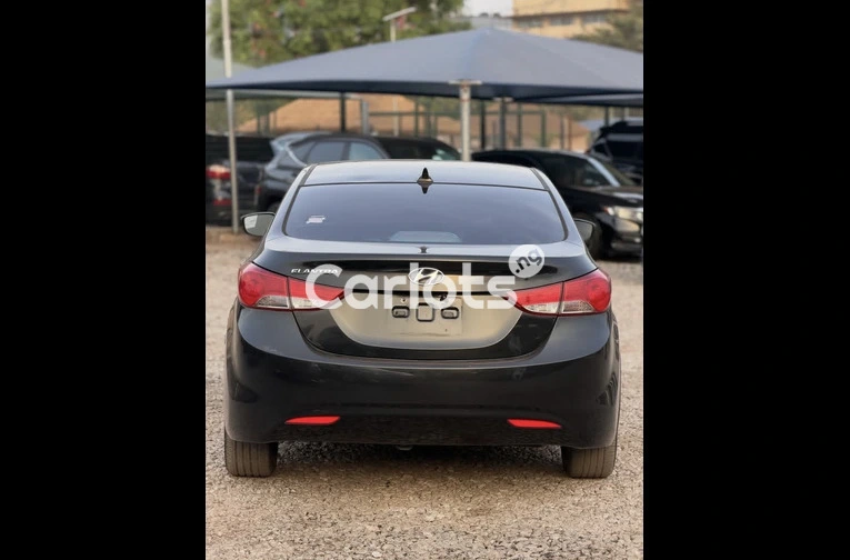 HYUNDAI ELANTRA 2013 - 7/7