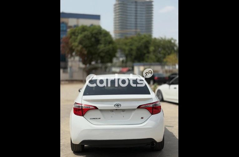 Foreign used 2015 Toyota Corolla X250 - 2/7