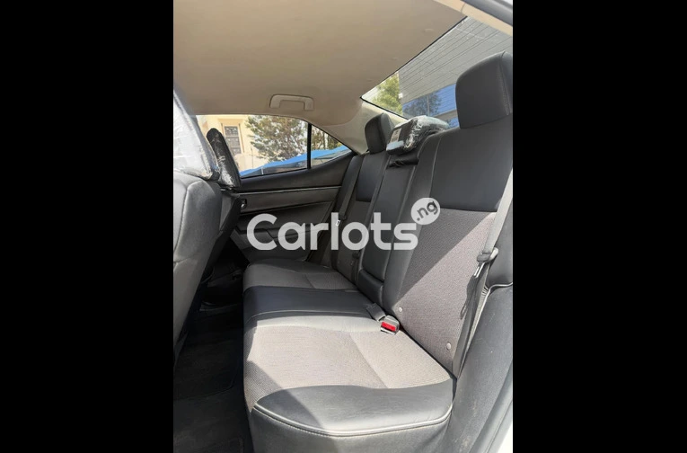 Foreign used 2015 Toyota Corolla X250 - 4/7