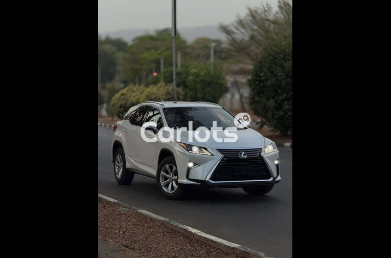 CLEAN LEXUS RX350 2016 - 3/7