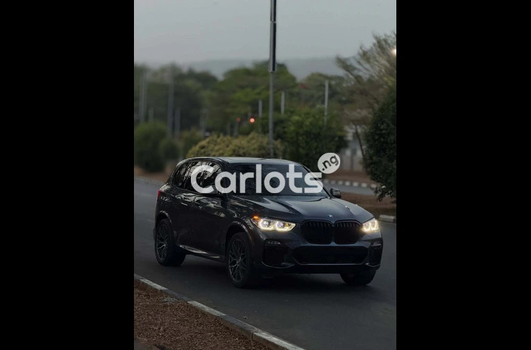 BMW X5 M50i 2020 - 2/7