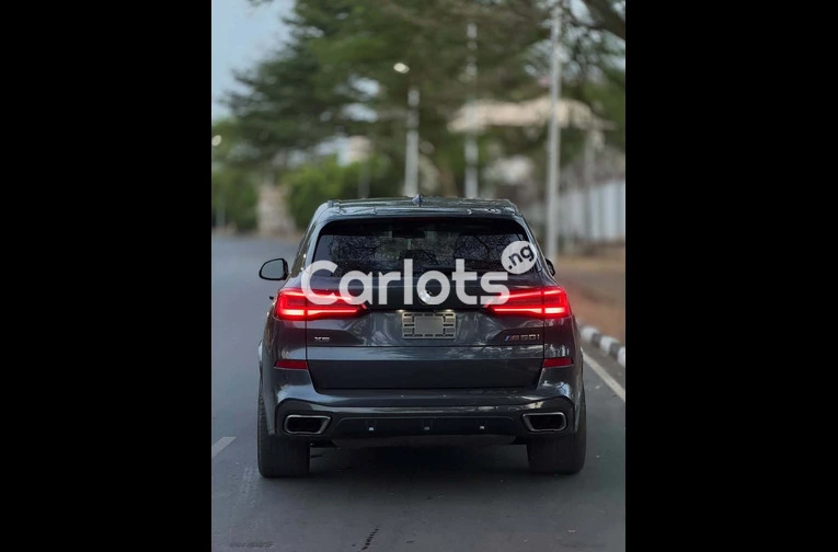 BMW X5 M50i 2020 - 7/7