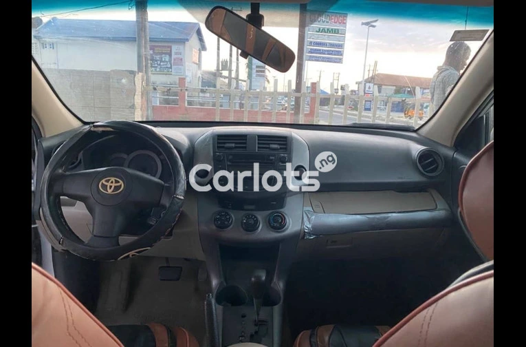 2008 Toyota RAV4 - 6/7