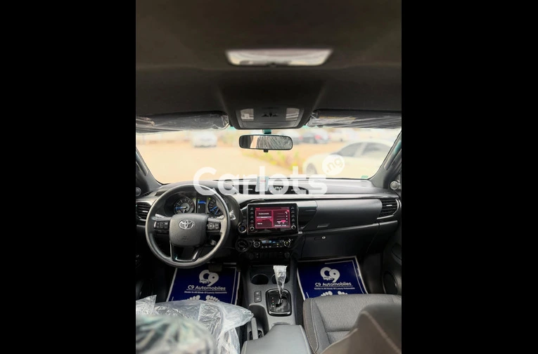 Foreign used Toyota Hilux Adventure 2021 - 5/7