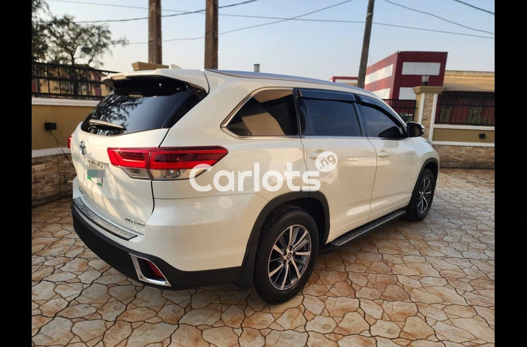 PREMIUM 2019 TOYOTA HIGHLANDER XLE AWD - 7/7