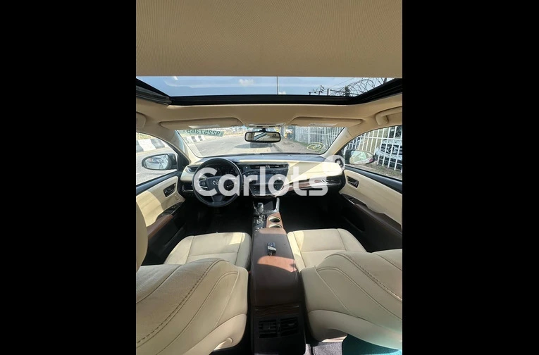 FOREIGN USED 2015 TOYOTA AVALON XLE - 3/7