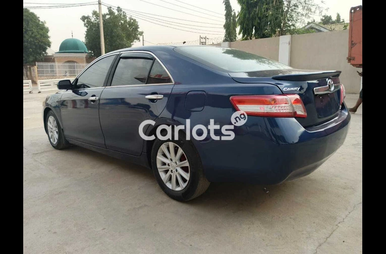 Clean Belgium Toyota Camry Muscle 2008 - 2/4