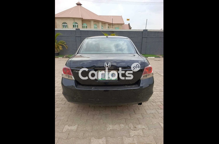 Honda Accord 2009 model - 1/5