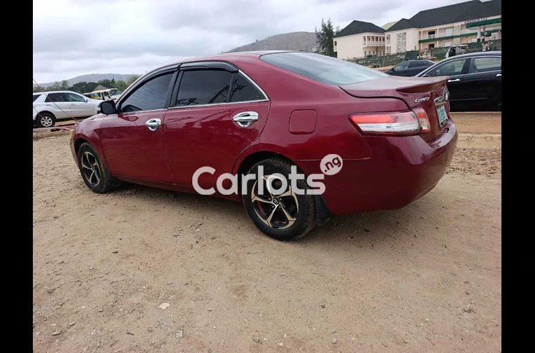 Toyota Camry 2008 - 2/4