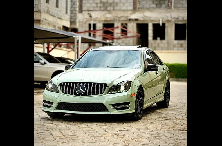 FOREIGN USED 2014 MERCEDES BENZ C300 AMG TRIM - 1/7