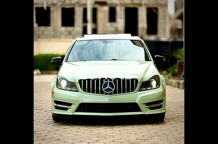 FOREIGN USED 2014 MERCEDES BENZ C300 AMG TRIM - 2/7