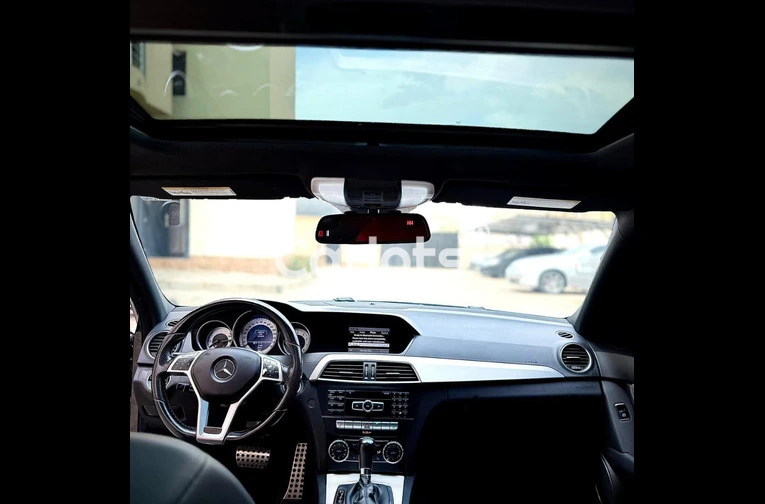 FOREIGN USED 2014 MERCEDES BENZ C300 AMG TRIM - 4/7