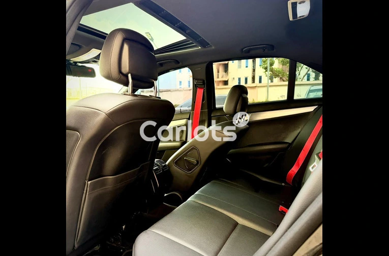 FOREIGN USED 2014 MERCEDES BENZ C300 AMG TRIM - 5/7