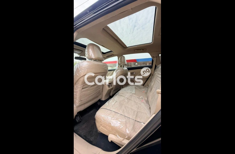 FOREIGN USED 2010 TOYOTA VENZA FULL OPTION - 5/7