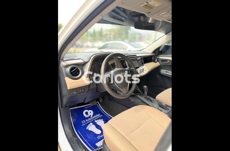 Foreign used 2013 Toyota RAV4 LE - 5/7