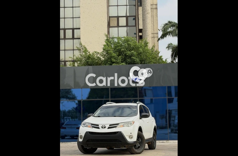 Foreign used 2013 Toyota RAV4 LE - 7/7