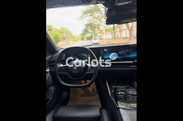 Foreign Used 2024 BMW 5 Series - 4/7