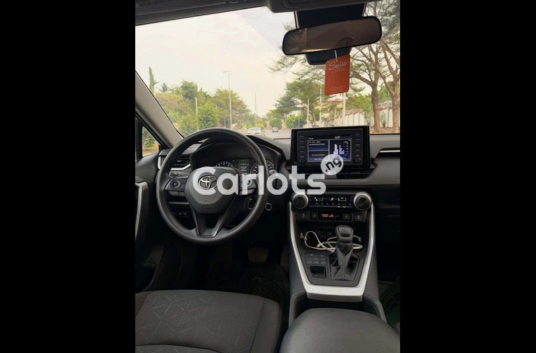 Toyota RAV4 2023 - 4/7