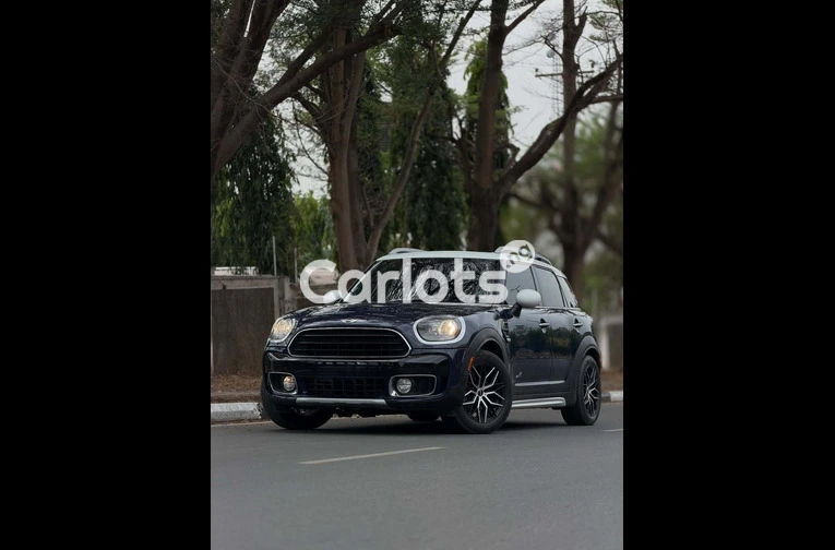MINI COUNTRYMAN 2017 - 1/7