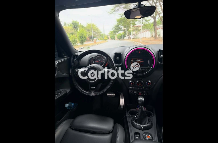 MINI COUNTRYMAN 2017 - 4/7