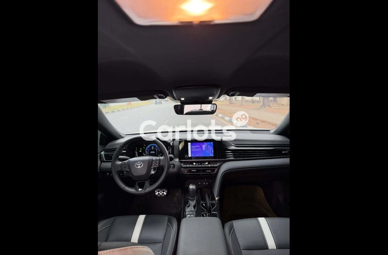 2025 TOYOTA CAMRY HYBRID - 5/7