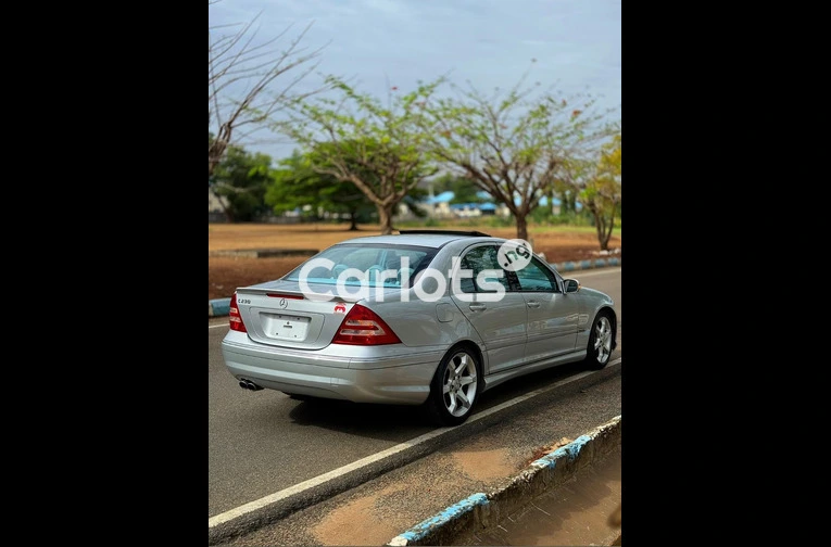 NEW ARRIVAL / FIRST BODY FOREIGN USED 2007 MERCEDES BENZ C230 SPORT - 4/7